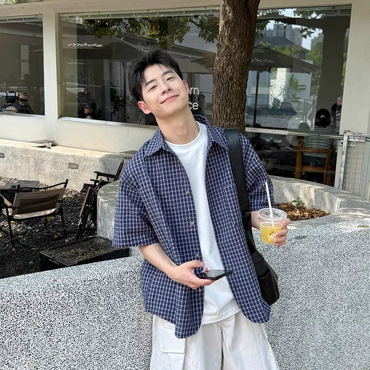 藏青泡泡棉格子短袖衬衫男生2025新款夏季百搭宽松休闲衬衣纯棉