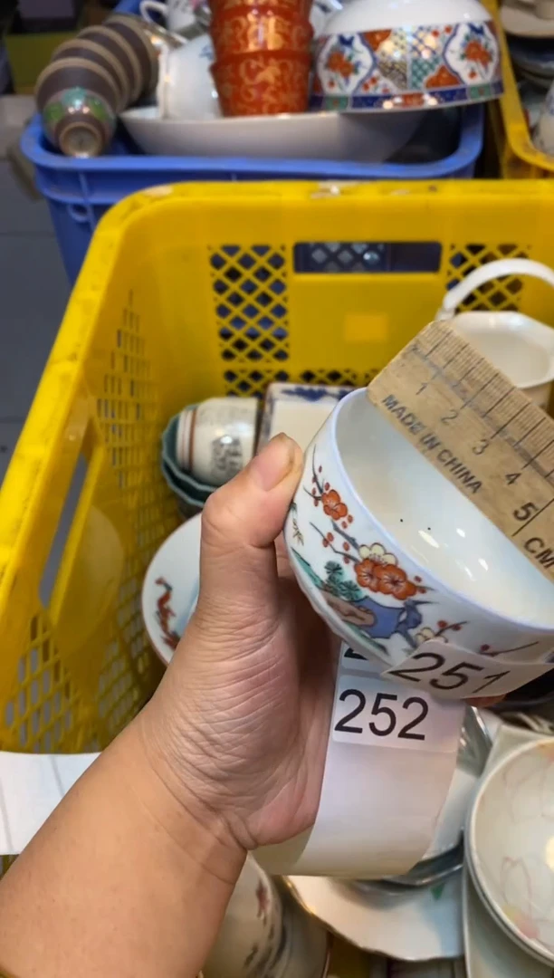 瓷片25.................