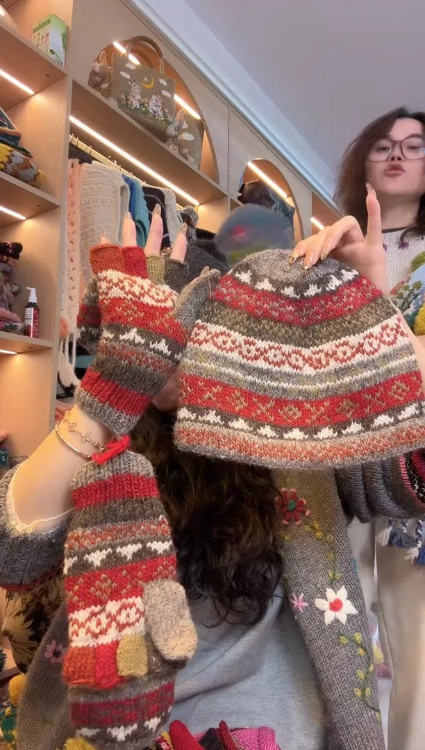 羊毛百***蓉百羊毛明星同款套系（帽子+手套）