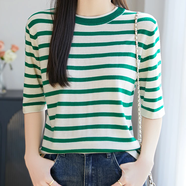 知汝懿气质复古经典款条纹羊毛衫
