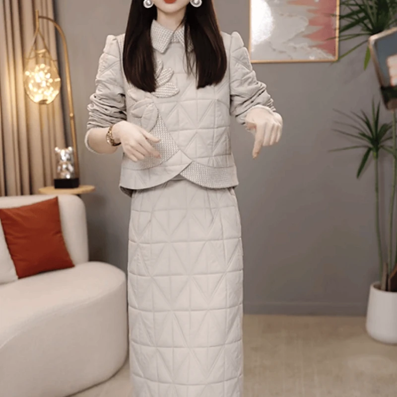 C095【上衣+半身裙】2025冬季新款时尚保暖加厚棉服修身显瘦套装