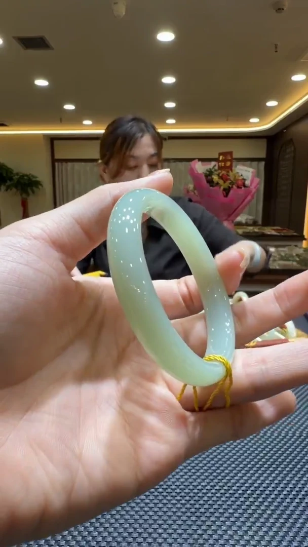 颈饰未镶嵌和田玉手镯53