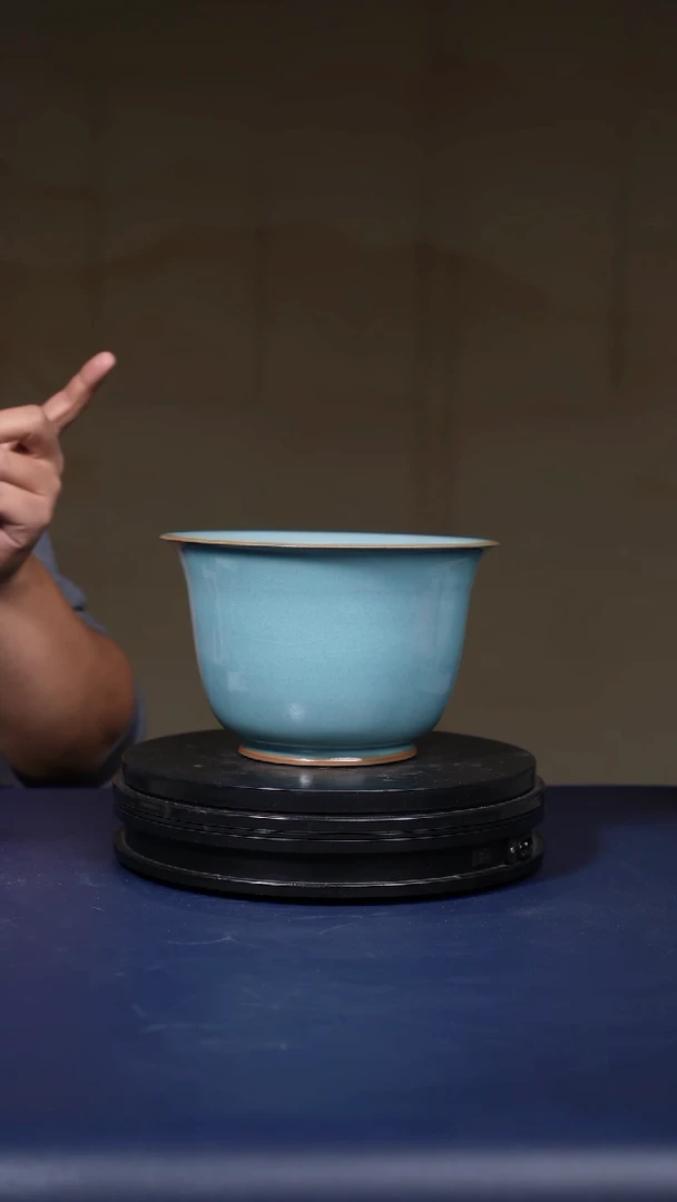 【闪购商品】摆件钧瓷天青仰钟式花盆