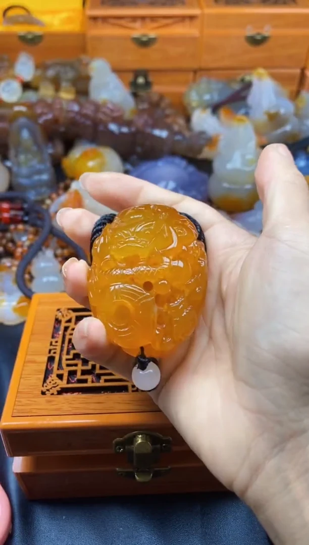 未镶嵌1玛瑙/玉髓凶***?ll