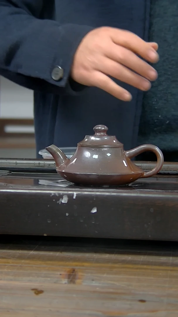 【闪购商品】贵台龙窑柴烧茶壶275