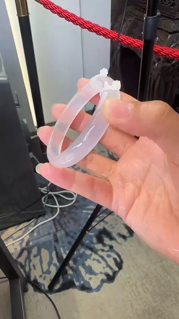 玛瑙/玉髓手镯未镶嵌9