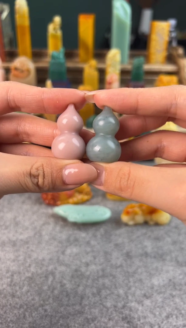 云南石粉冻天青葫芦两方1.9*1.9*3.1