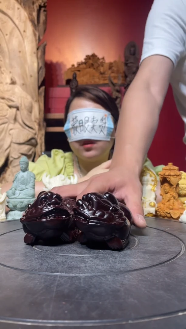 风车木（黑檀木）无事牌(直播推荐)  貔貅