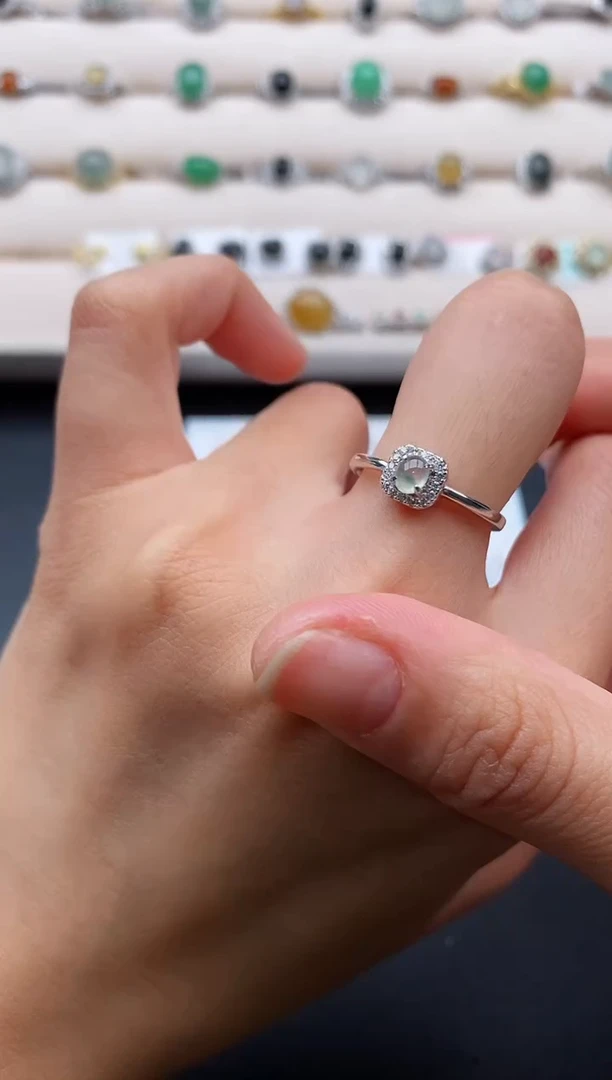 银S925镶嵌戒指翡翠444444+7