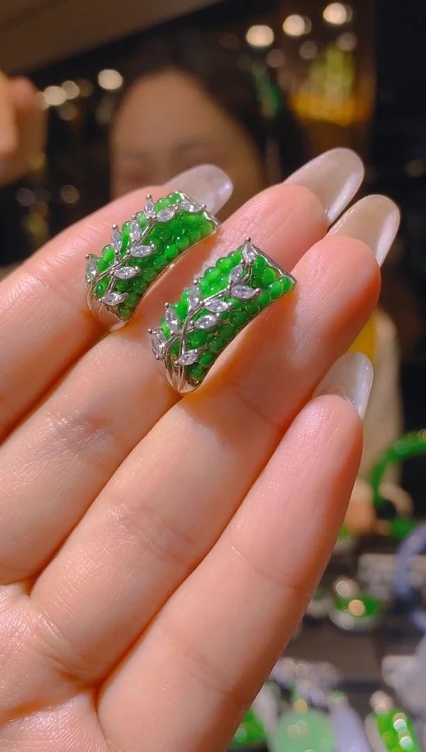 【闪购商品】翡翠耳饰银S925镶嵌069（多样性发货）