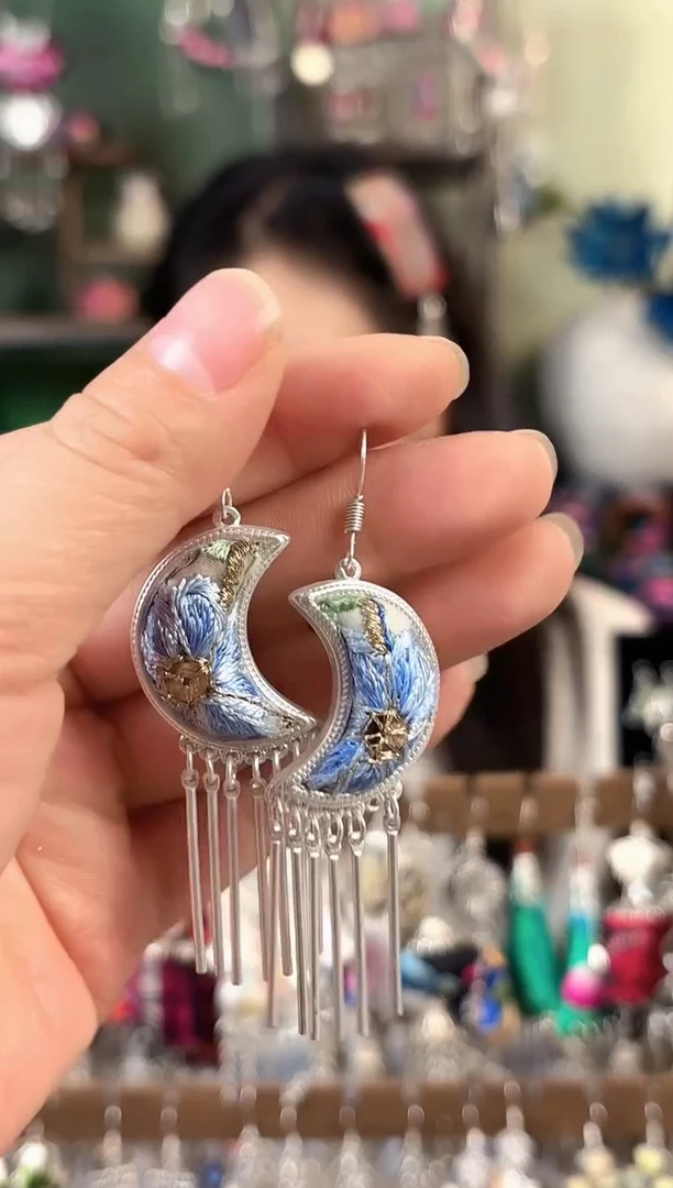 公***财彩云南阁非遗老绣饰品610*