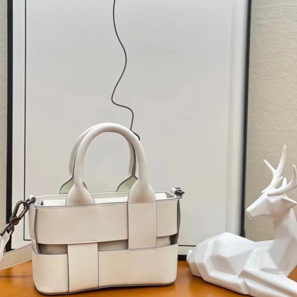 【芝麻集】J-6213-纯白百搭简约时尚休闲潮流女包