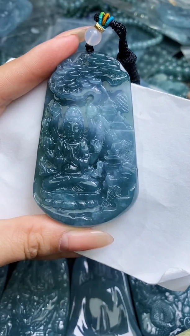 【闪购商品】翡翠颈饰未镶嵌