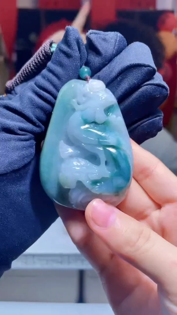 【闪购商品】翡翠吊坠(不含链)未镶嵌E63