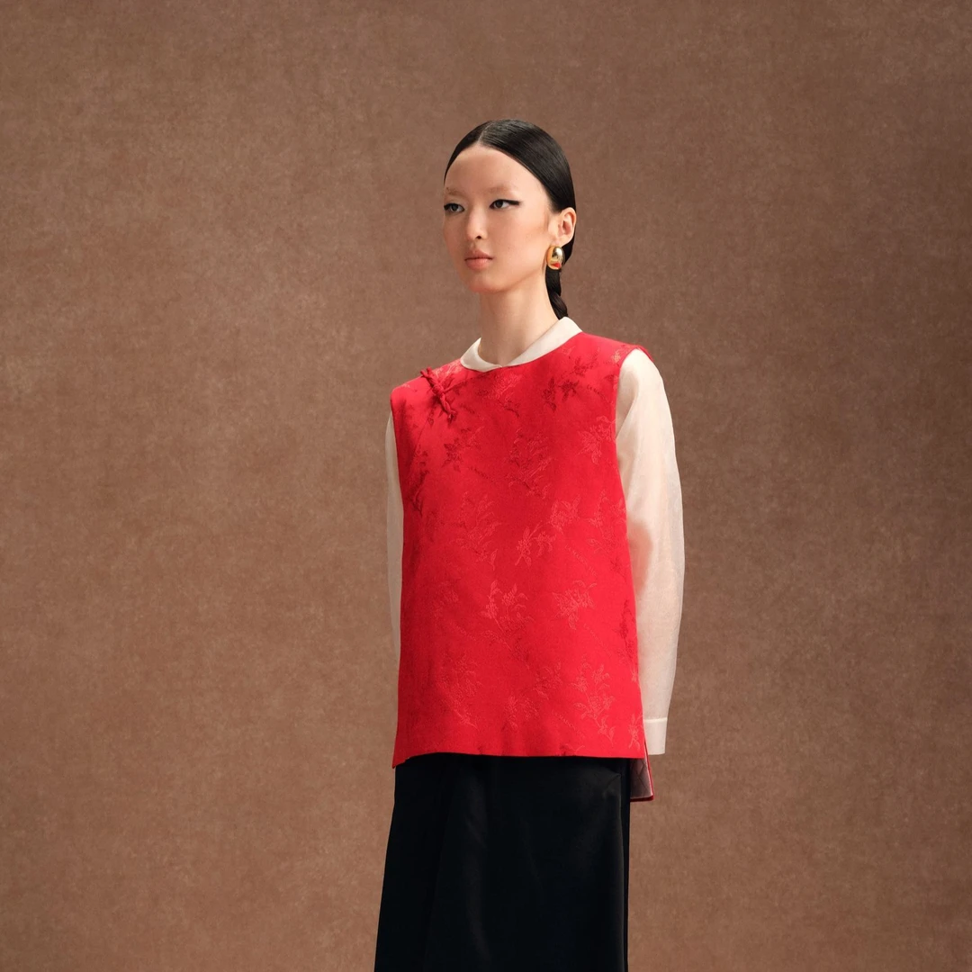 【顾文婷推荐】玉琼国风25 金桂 红色简臻圆领棉马甲 J25S0122