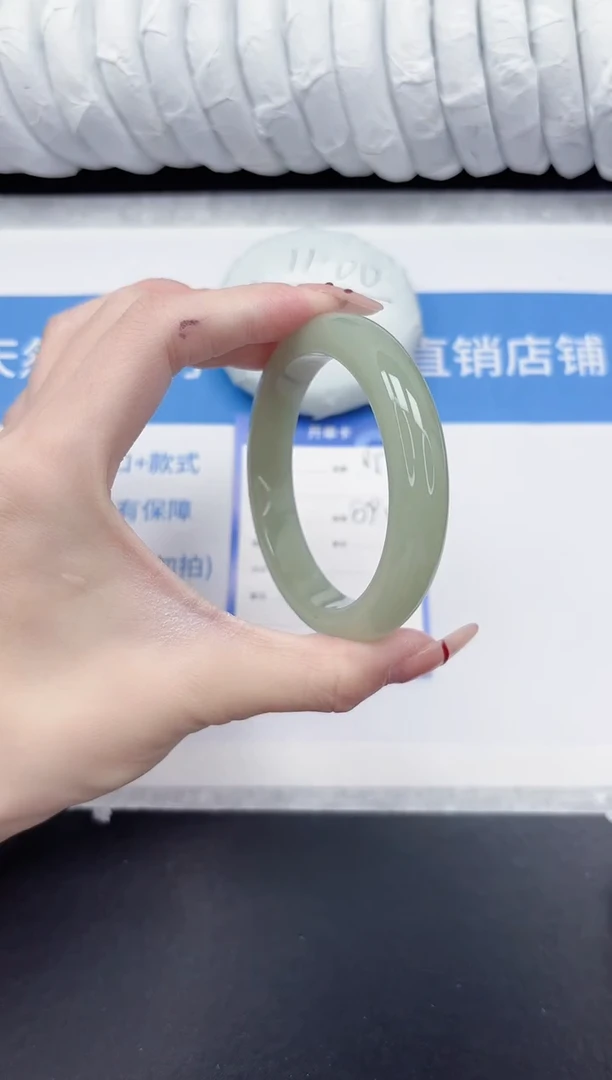 未镶嵌手镯石英质玉85-59D