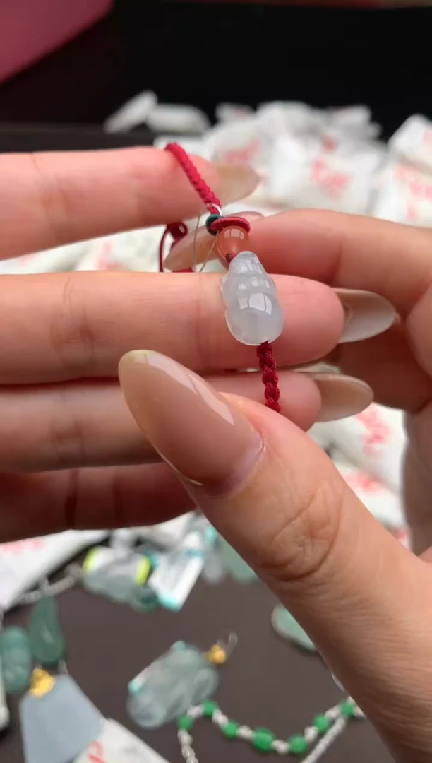 【闪购商品】翡翠手绳未镶嵌一