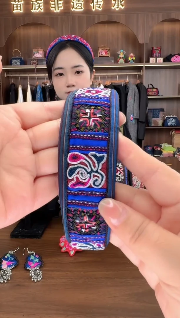 刺绣扶光苗绣传承L72