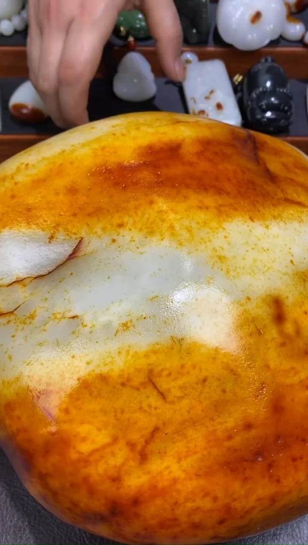 未镶嵌和田玉摆件艾****…和田玉