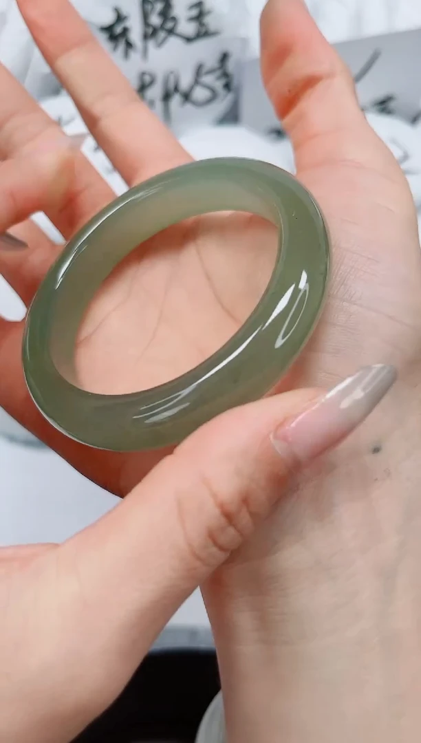 石英质玉手镯未镶嵌40-53.2