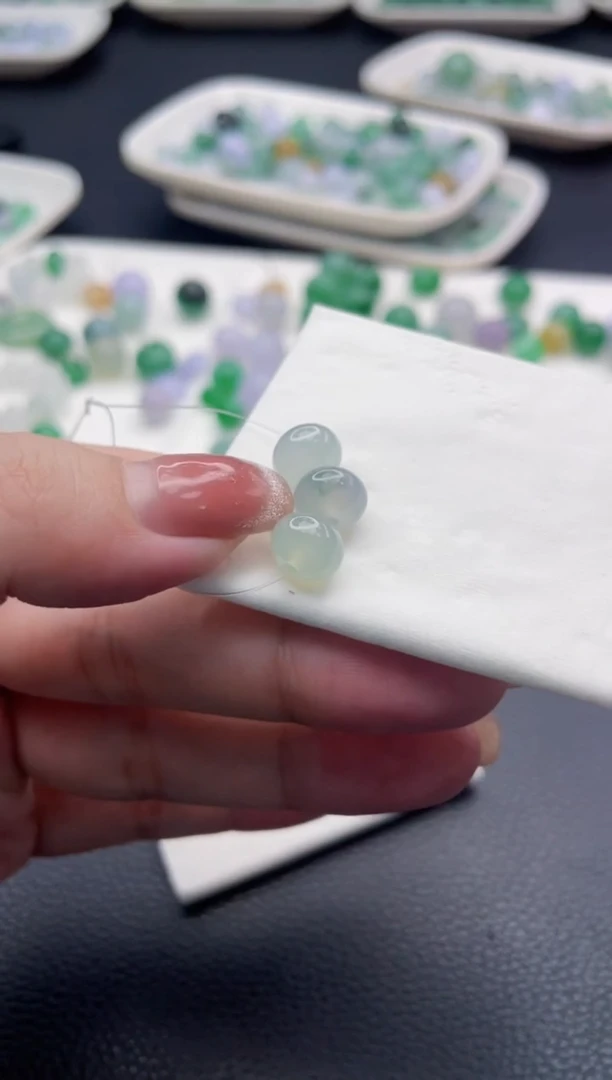 【闪购商品】定制翡翠未镶嵌珠子