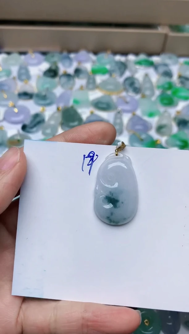 【闪购商品】翡翠颈饰18K金镶嵌天然翡翠A货