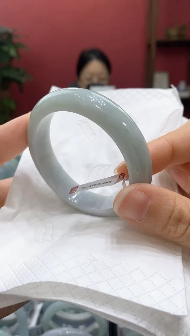 翡翠手镯未镶嵌00007138