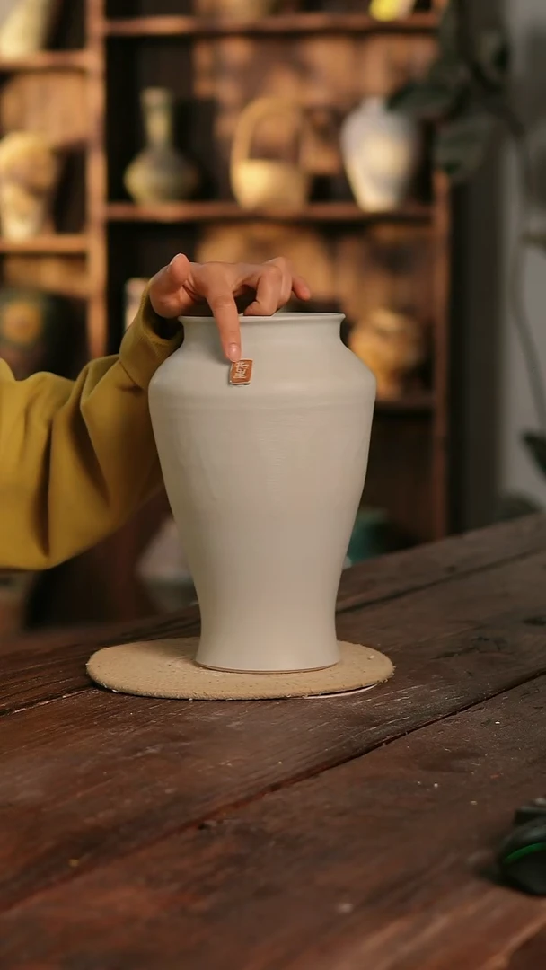 摆件11-28高29口12误差2无孔