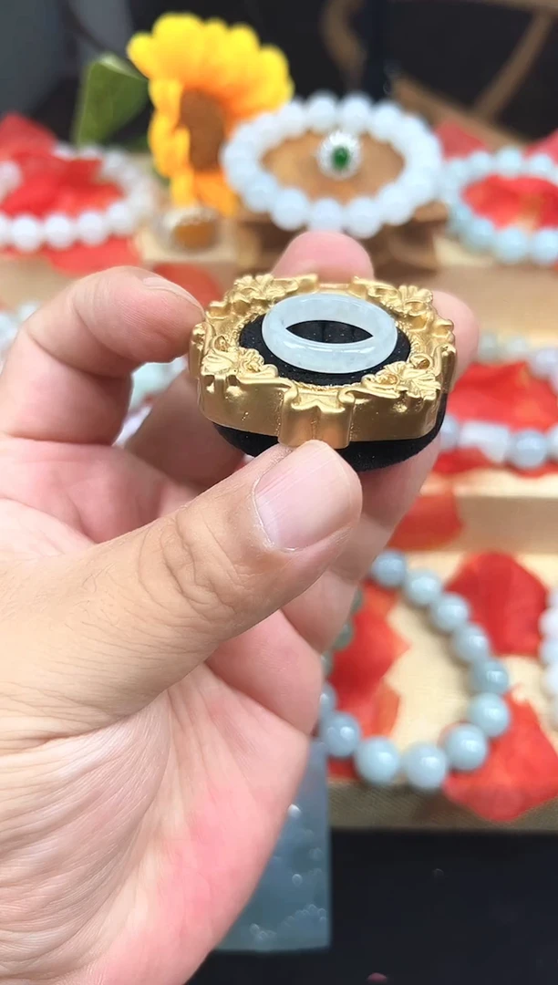 未镶嵌戒指翡翠翡翠戒圈