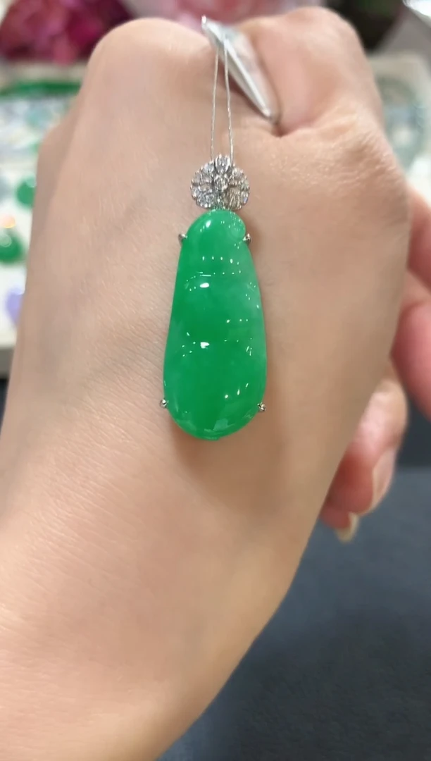 吊坠(不含链)18K金镶嵌翡翠z47多样性一件发货