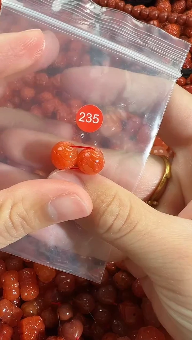 颈饰未镶嵌南红玛瑙1