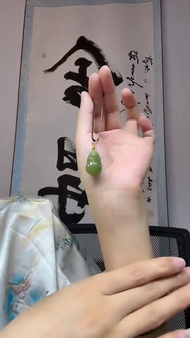 颈饰未镶嵌和田玉貔貅