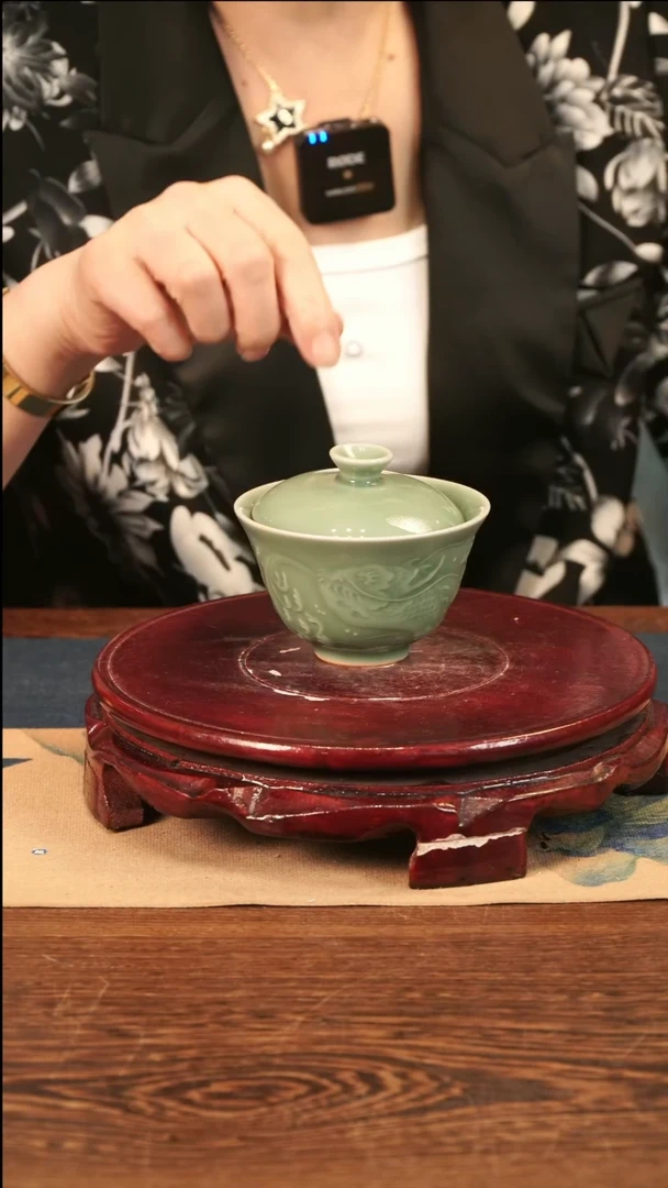 梅青 二才盖碗 （鱼