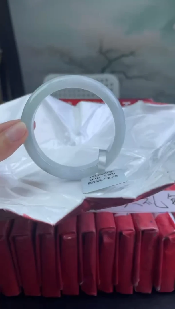 翡翠手镯未镶嵌2翡翠手镯