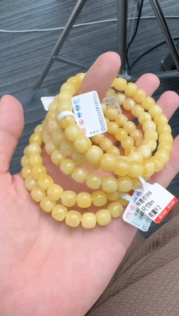 未镶嵌蜜蜡手串蜜蜡手串多样性发货发其一