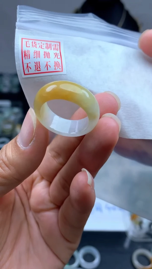 定制翡翠未镶嵌毛货需精细抛光戒圈17#