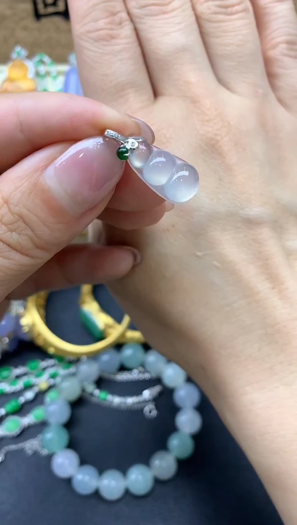 【闪购商品】翡翠颈饰18K金镶嵌180-中国好珍宝