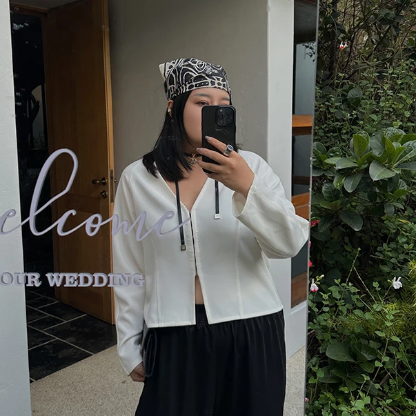 铅笔小鑫大码女装显瘦百搭简约隐形排扣V领衬衫气质修身长袖上衣