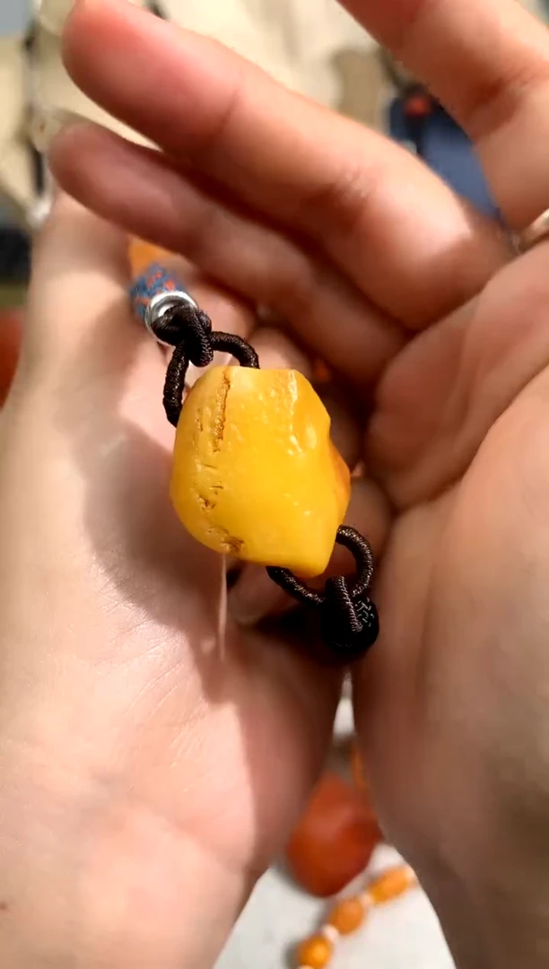 【闪购商品】蜜蜡裸石未镶嵌似玉
