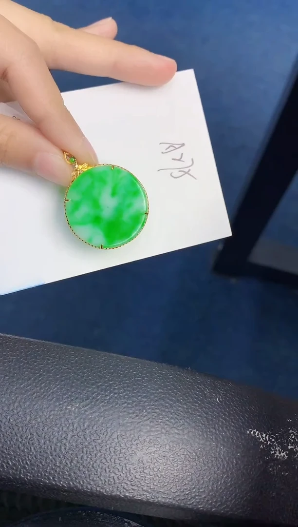 【闪购商品】翡翠颈饰18K金镶嵌000000000