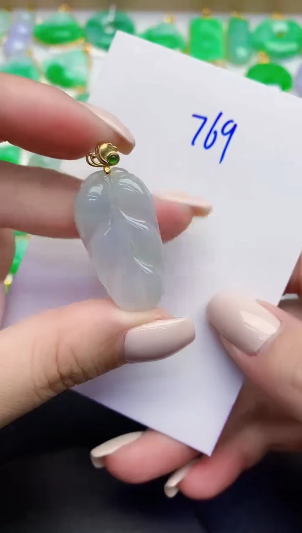 颈饰未镶嵌翡翠缅甸天然翡翠A货