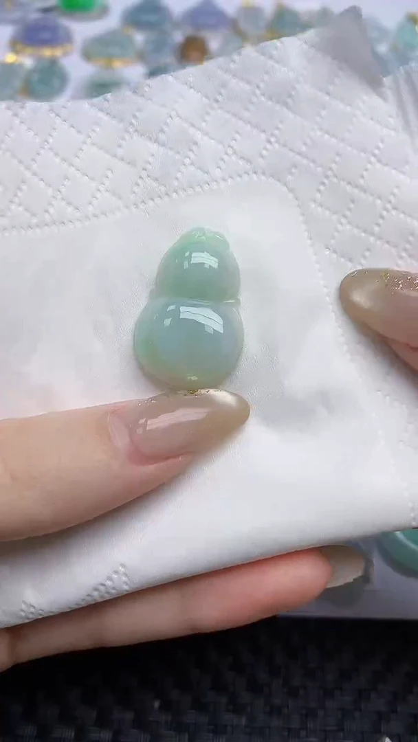 【闪购商品】翡翠颈饰未镶嵌天然A货翡翠