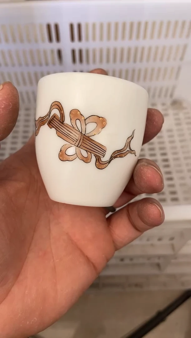 杯无运费险有瑕疵的摄影的产品有使用过的痕迹有点脏介意勿拍