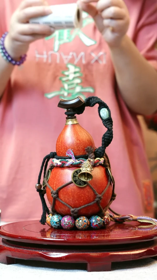 大漆酒葫芦，一物一拍送底座漏斗529