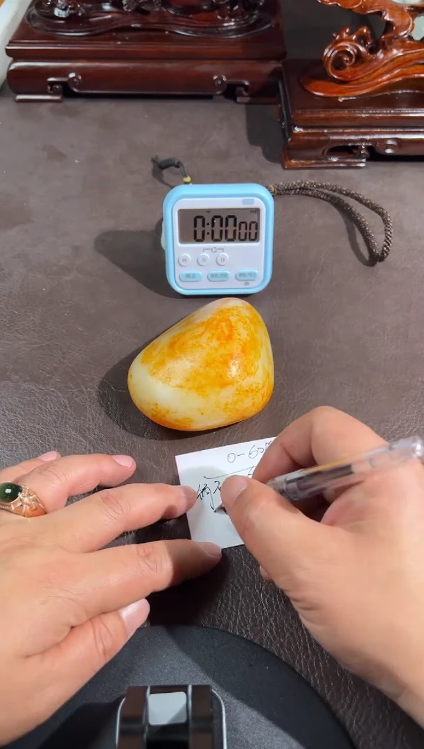 未镶嵌和田玉把件人****…和田玉