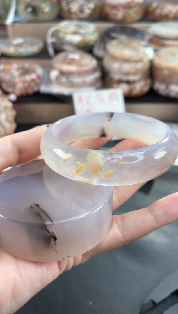 未镶嵌手镯石英质玉61