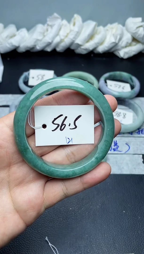 未镶嵌手镯翡翠121