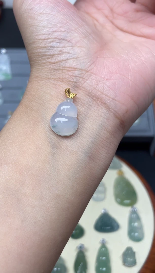 颈饰18K金镶嵌翡翠（12号链接）纯天然A货缅甸翡翠葫芦吊坠