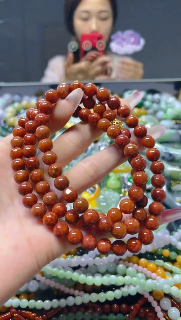 颈饰未镶嵌翡翠8MM/M/翡翠A货，一件也是批发价