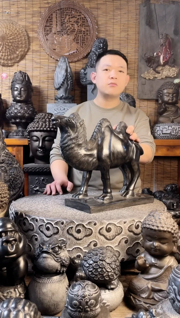 【闪购商品】40骆驼天然青石雕刻